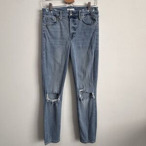 Good American Jeans GLC941T Size 8/29 Distressed Knee‎ Blue Stretch Ankle Trendy